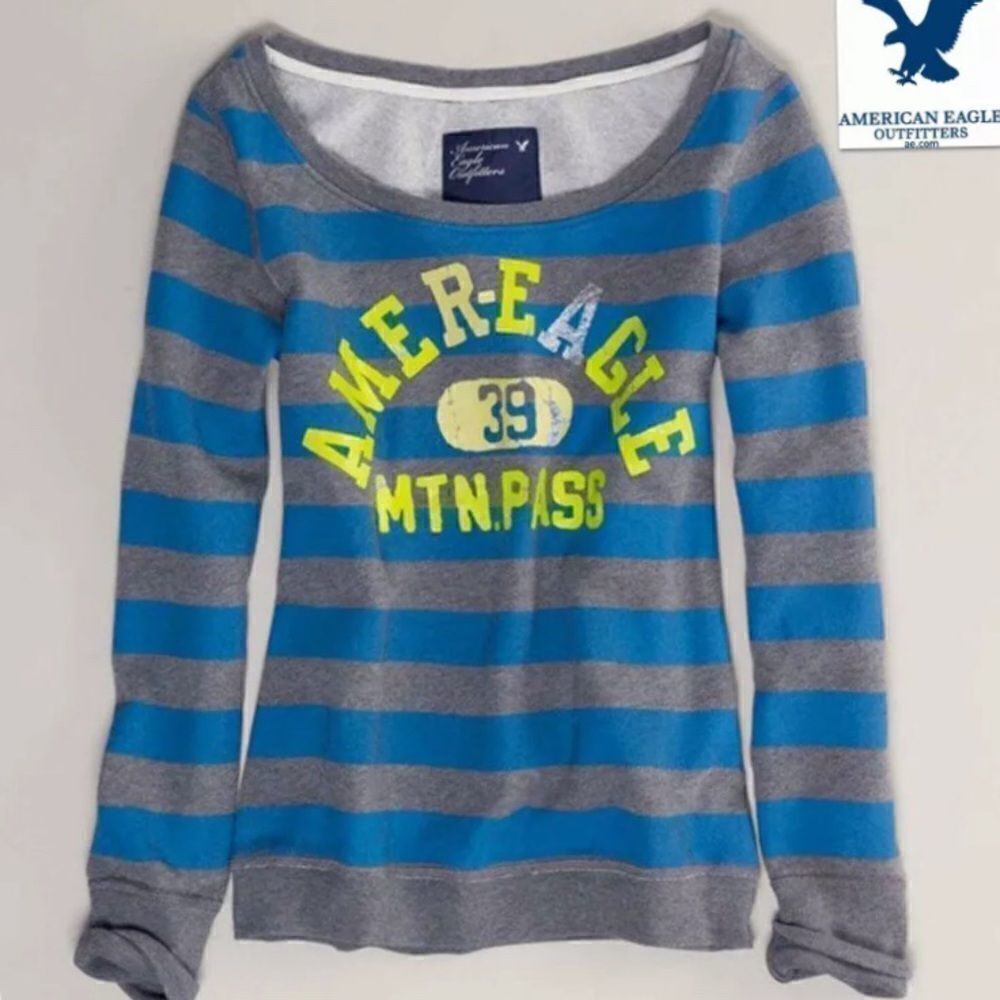 LAST ONE NWT American Eagle Vintage Y2K Gray & Blue Striped Pullover Sweatshirt